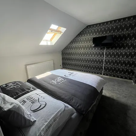 Adel Apartman Kisujszallas Kültér fotó