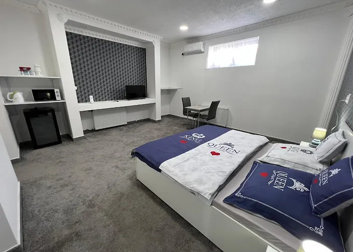 Adel Apartman