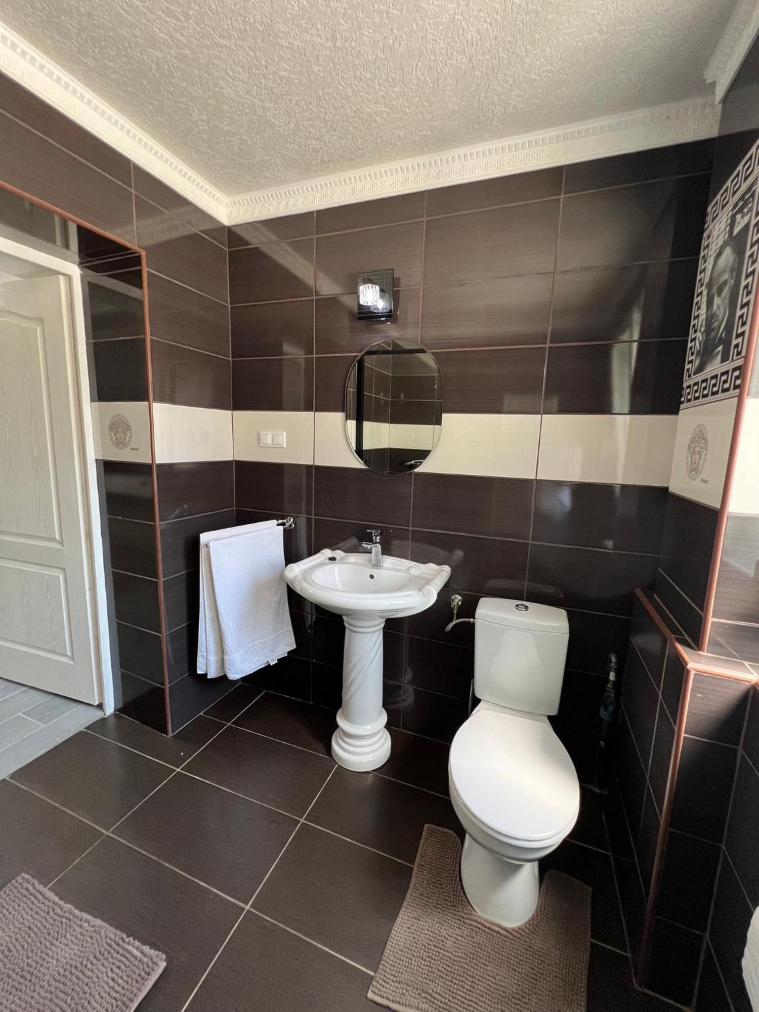 Adel Apartment *